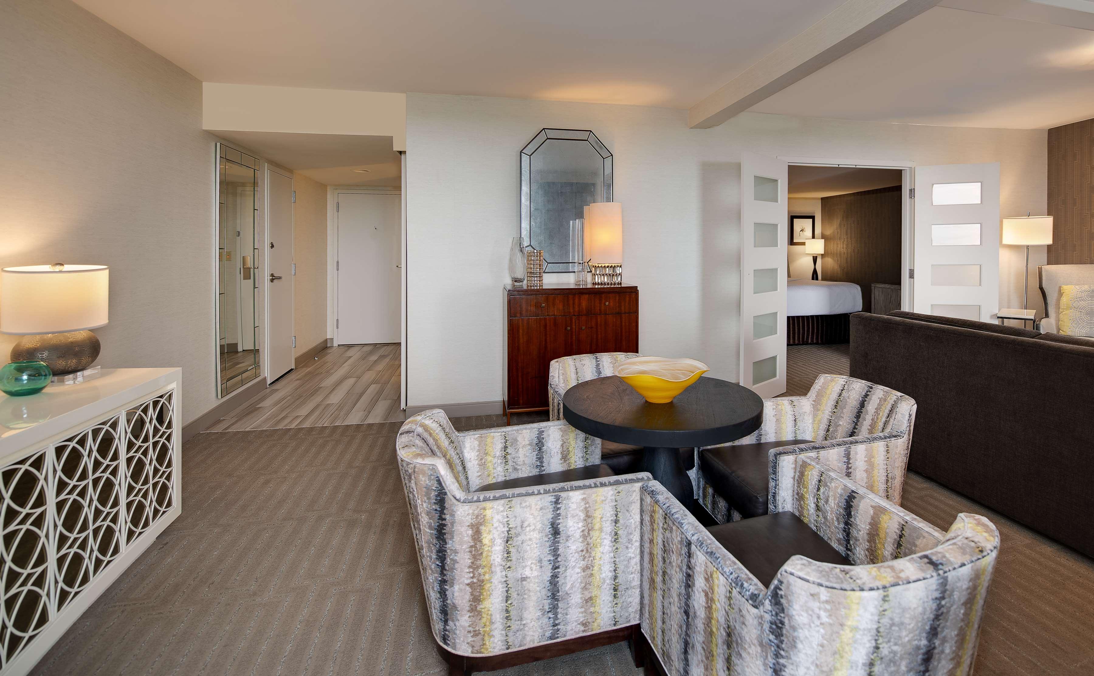 Sonesta Charlotte Lower South End Exterior photo
